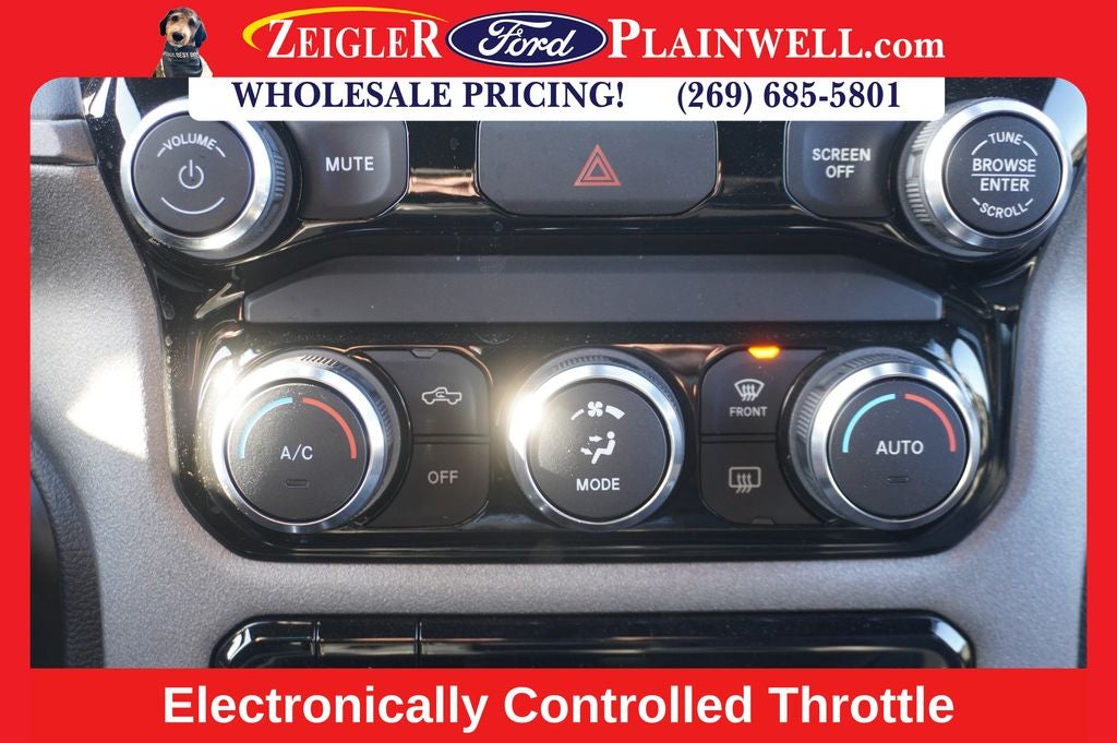 2023 RAM 3500 Tradesman CREW CAB 4X4 NAVIGATION 6.4L V8