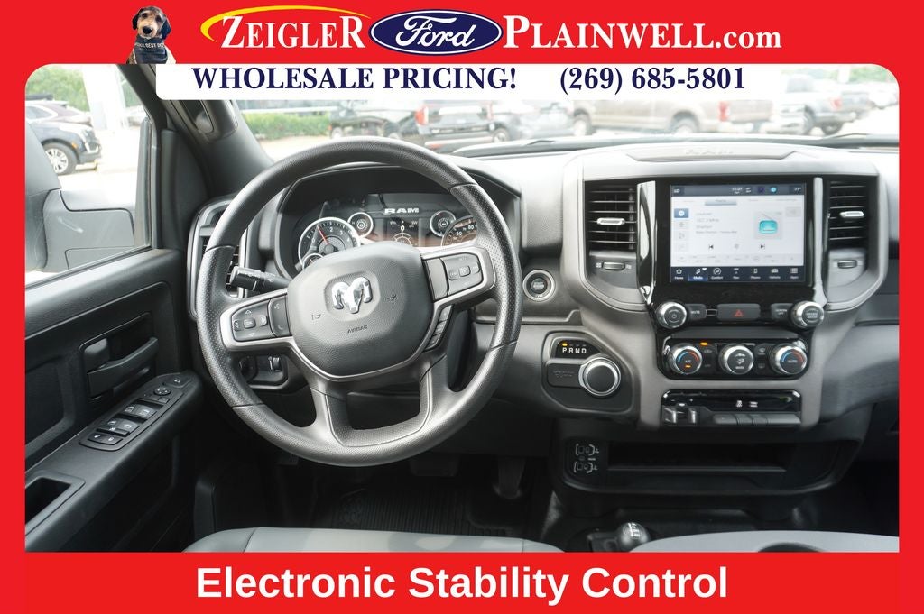 2023 RAM 3500 Tradesman 4x4 CREW CAB LONG BOX 6.4L V8 Nav HD Vinyl Seat Tr