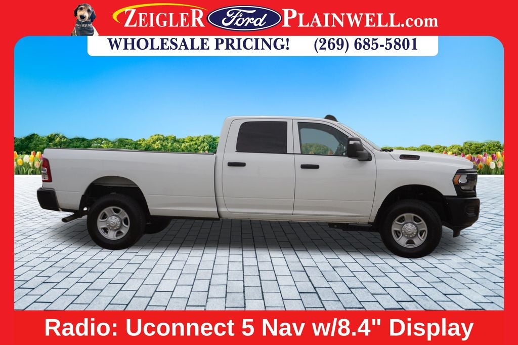 2023 RAM 3500 Tradesman 4x4 CREW CAB LONG BOX 6.4L V8 Nav HD Vinyl Seat Tr