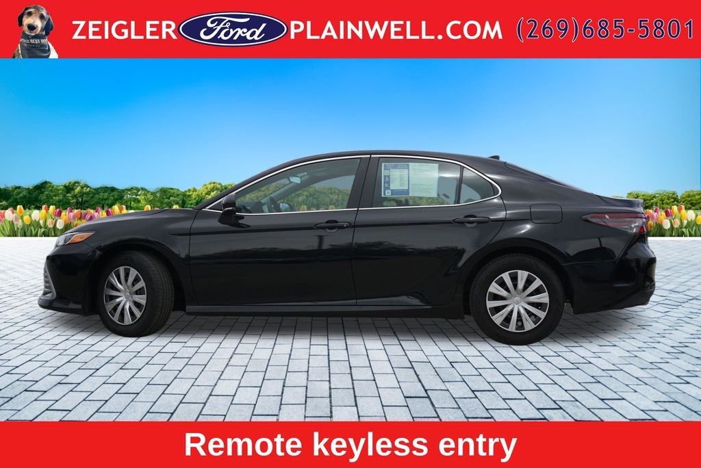 2024 Toyota Camry Hybrid LE
