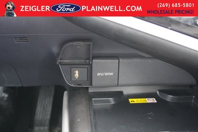 2023 Toyota Camry Hybrid SE