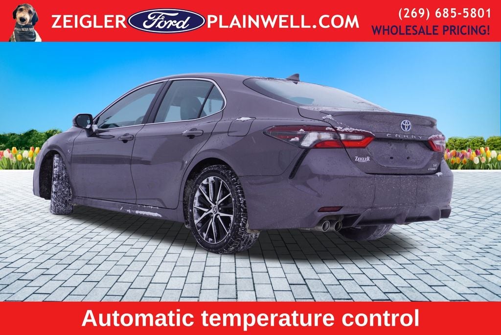 2023 Toyota Camry Hybrid SE