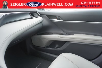 2023 Toyota Camry Hybrid SE