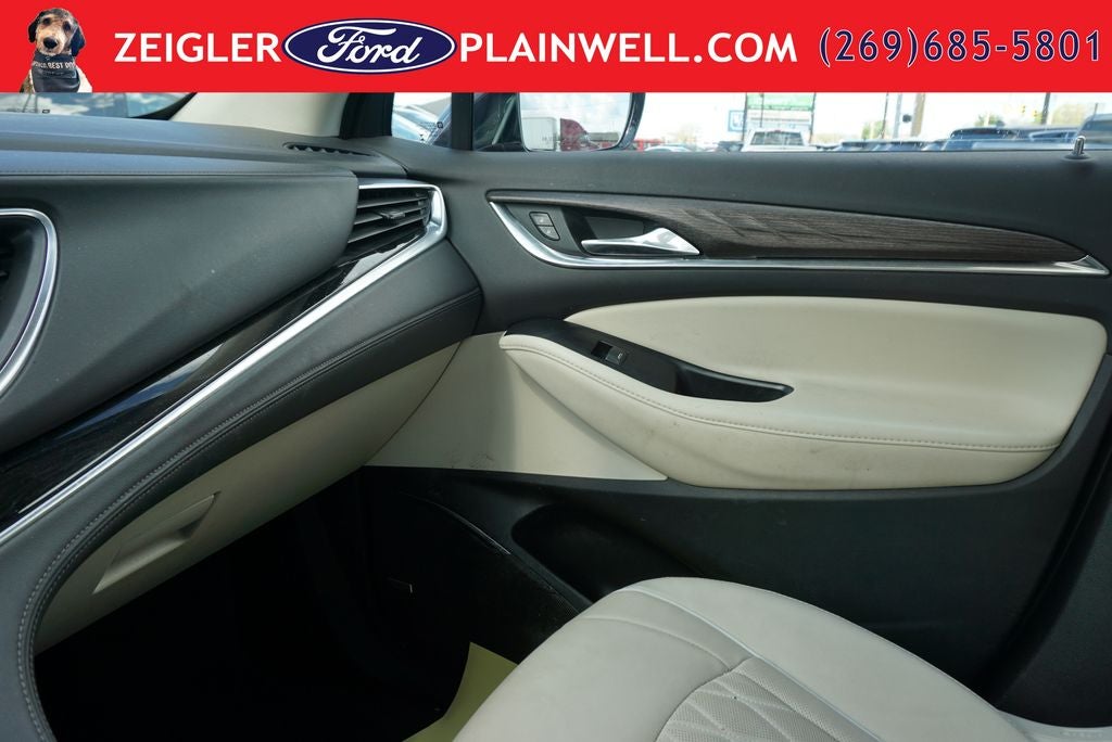 2023 Buick Enclave Avenir AWD Tech Pkg Heated Leather Moonroof 3rd Row