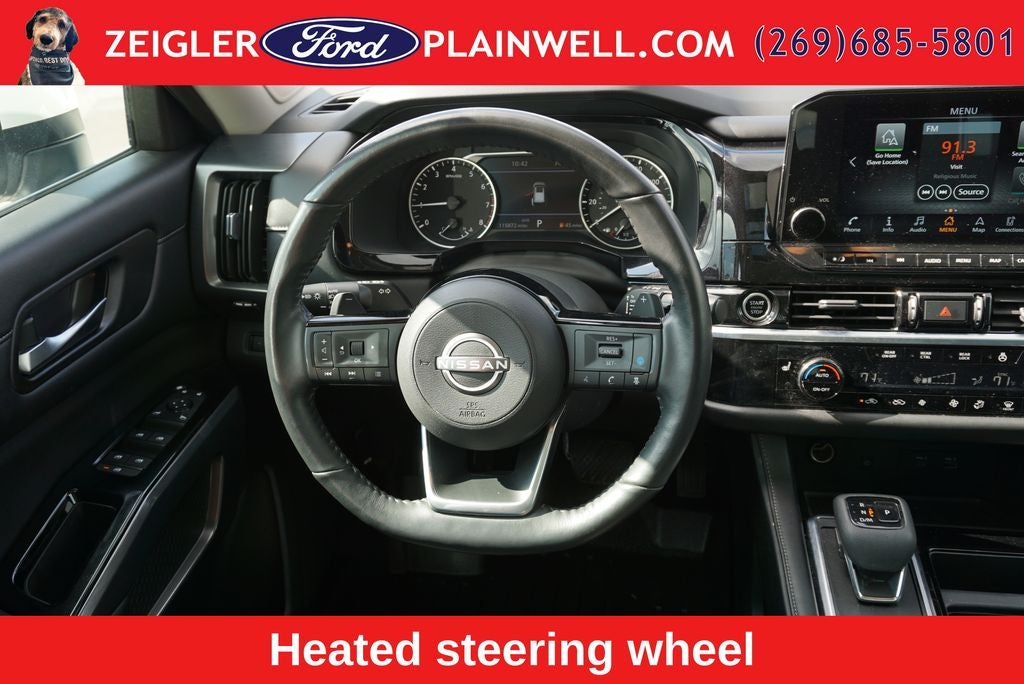 2023 Nissan Pathfinder SL