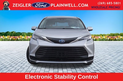 2021 Toyota Sienna LE 8 Passenger