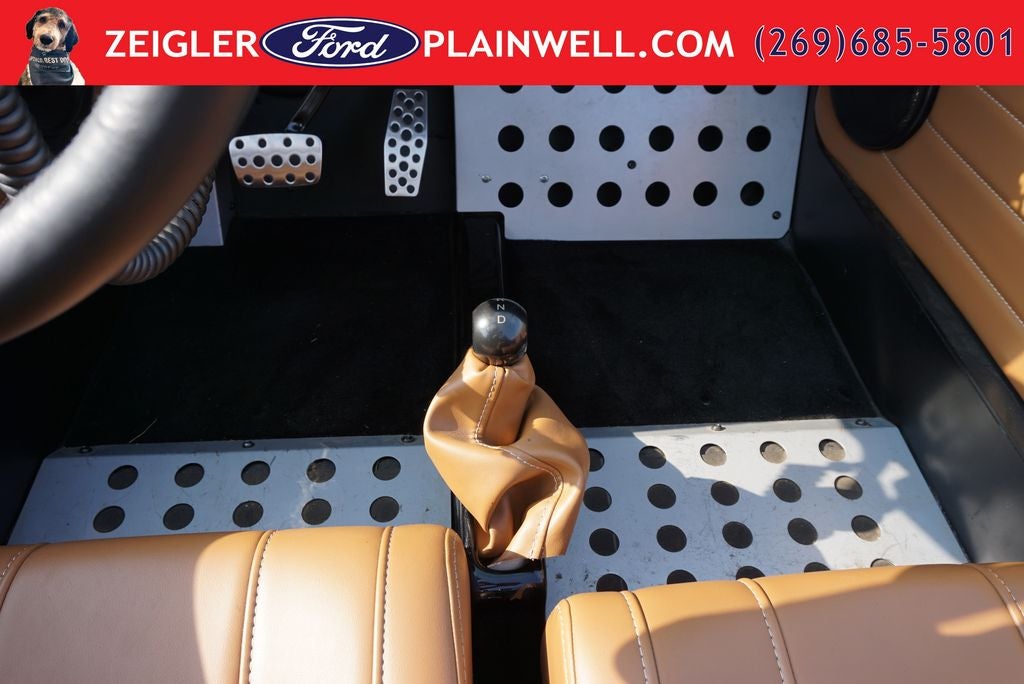 2022 Vanderhall leather 2 Door Convertible Leather Automatic Gront Wheel Drive