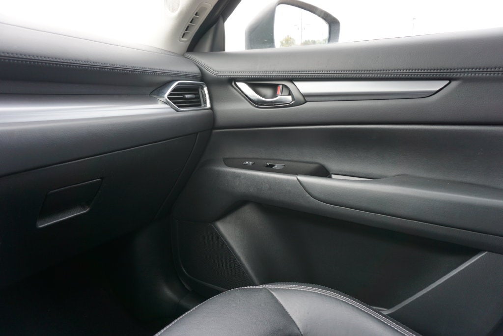 2025 Mazda Mazda CX-5 2.5 S Preferred Package AWD Heated Leather Blis Keyless Entry