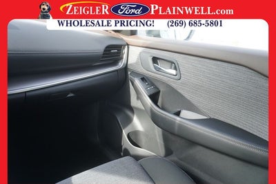 2022 Nissan Rogue SV AWD Rear Parking Sensors Remote keyless entry Rea