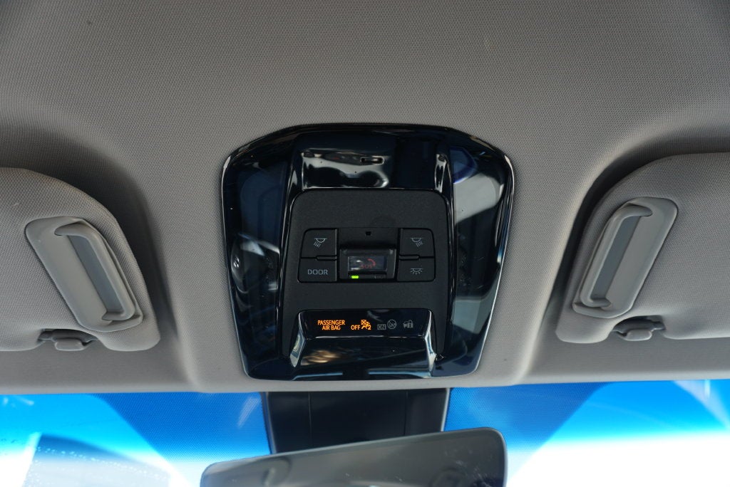 2023 Toyota Venza XLE Hybrid AWD Power Moonroof Blis Rear Camera