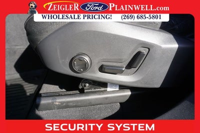 2018 Volvo XC60 T6 Momentum AWD Pano Roof NAV H Leather Vision & Advanced HUD