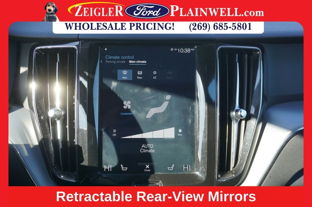 2018 Volvo XC60 T6 Momentum AWD Pano Roof NAV H Leather Vision & Advanced HUD