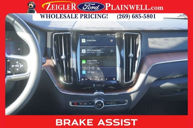 2023 Volvo XC60 Recharge Plug-In Hybrid T8 Plus Dark Theme