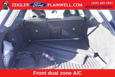 2023 Volvo XC60 Recharge Plug-In Hybrid T8 Plus Dark Theme