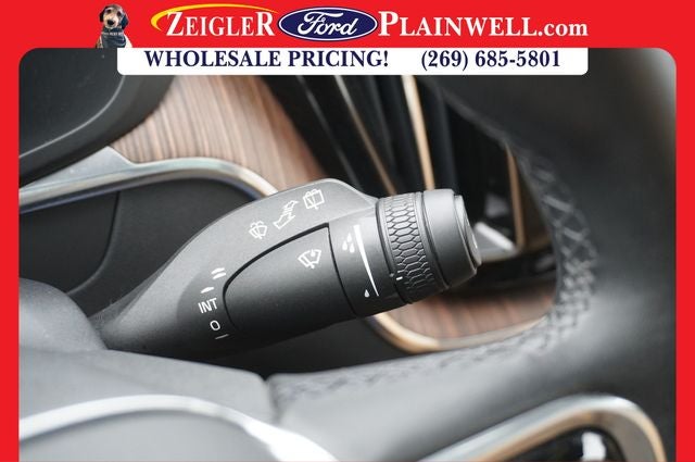 2023 Volvo XC60 B5 Ultimate Bright Theme