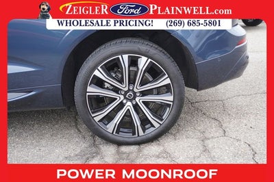 2023 Volvo XC60 B5 Ultimate Bright Theme