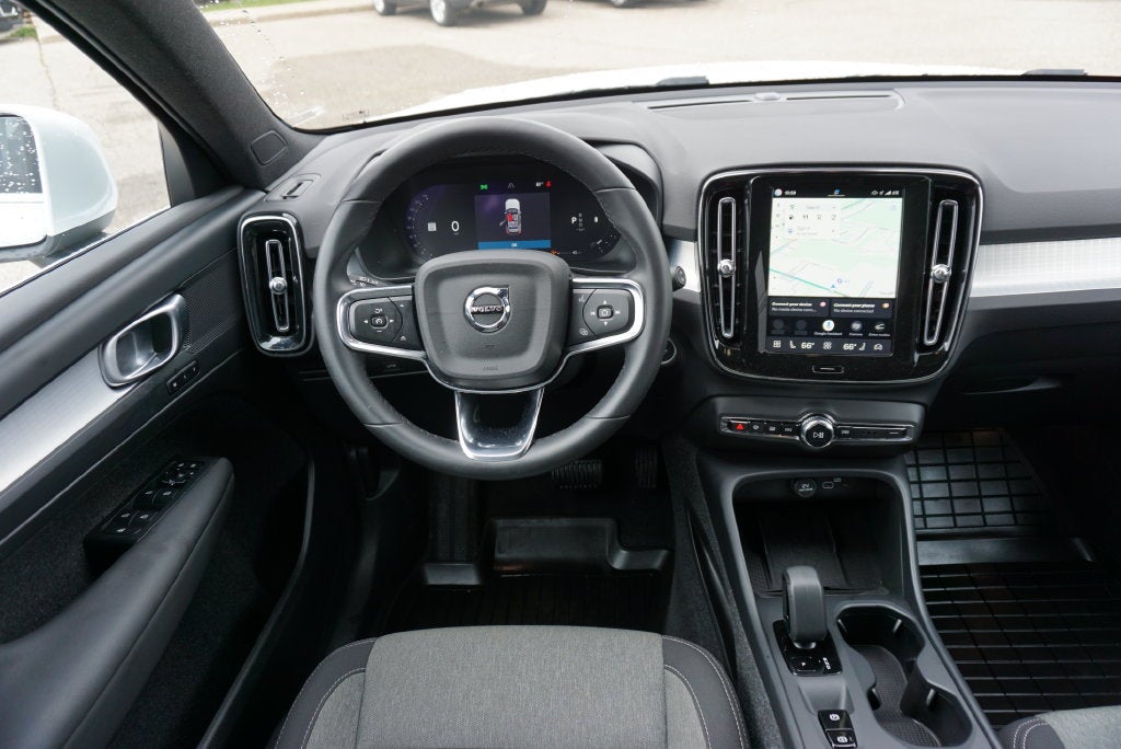 2024 Volvo XC40 B5 Core