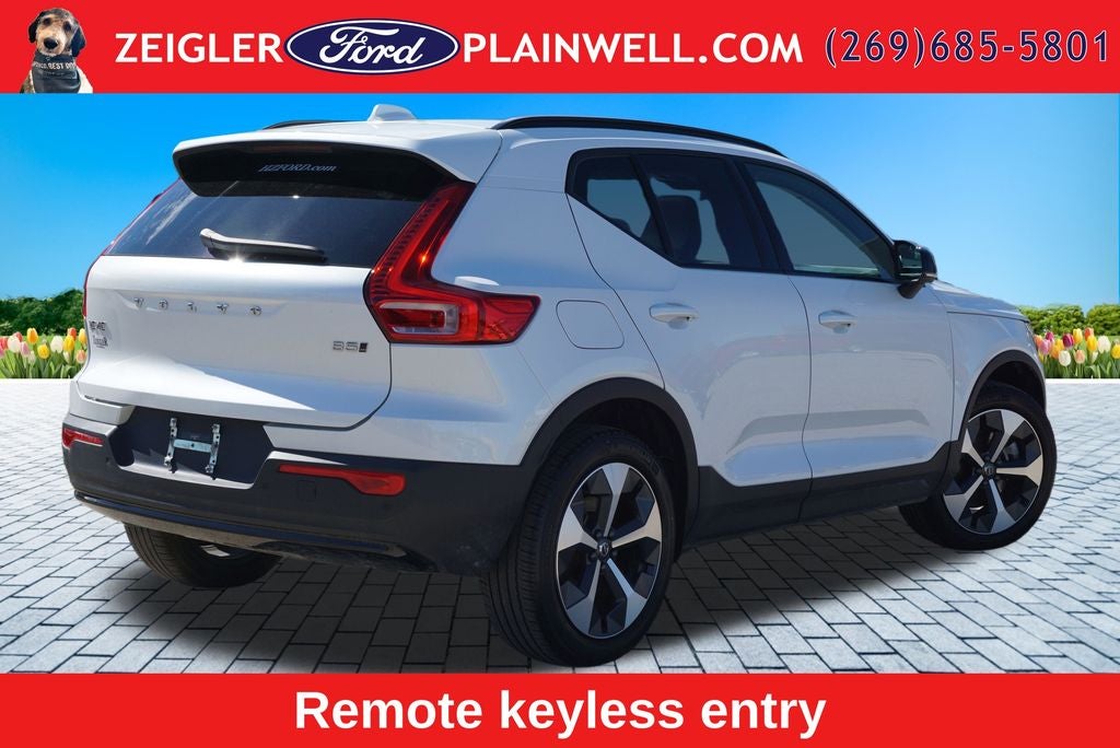 2024 Volvo XC40 B5 Core
