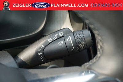 2023 Volvo XC40 B5 Plus Dark Theme AWD Heated Leather Power Moonroof Nav Rear Camera