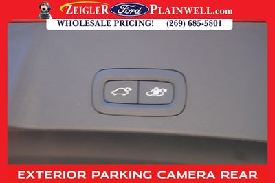 2023 Volvo XC40 B5 Plus Dark Theme AWD HEATED LEATHER POWER MOONROOF NAV