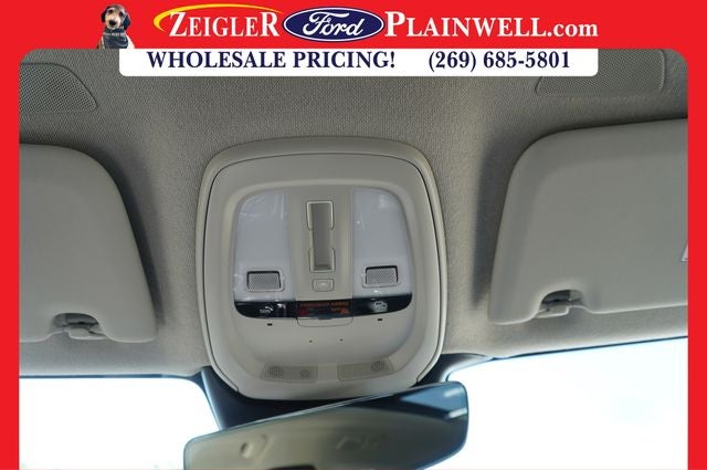 2023 Volvo XC40 B5 Plus Dark Theme AWD HEATED LEATHER POWER MOONROOF NAV