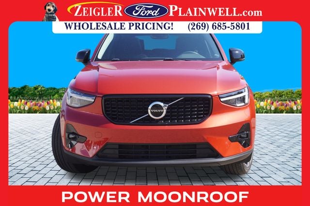 2023 Volvo XC40 B5 Plus Dark Theme AWD HEATED LEATHER POWER MOONROOF NAV