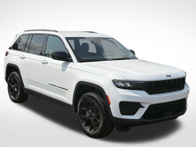 2025 Jeep Grand Cherokee Altitude * Certified Pre-Owned *