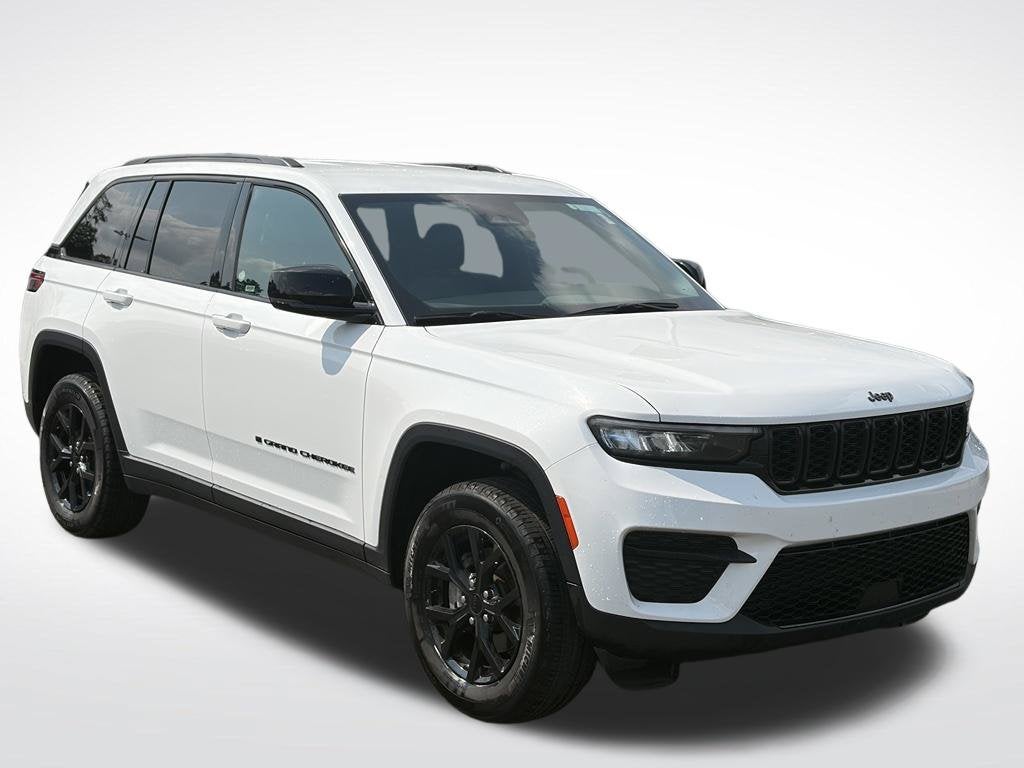 2025 Jeep Grand Cherokee Altitude * Certified Pre-Owned *