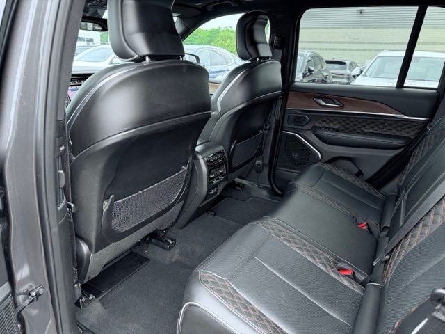 2025 Jeep Grand Cherokee Summit 4x4