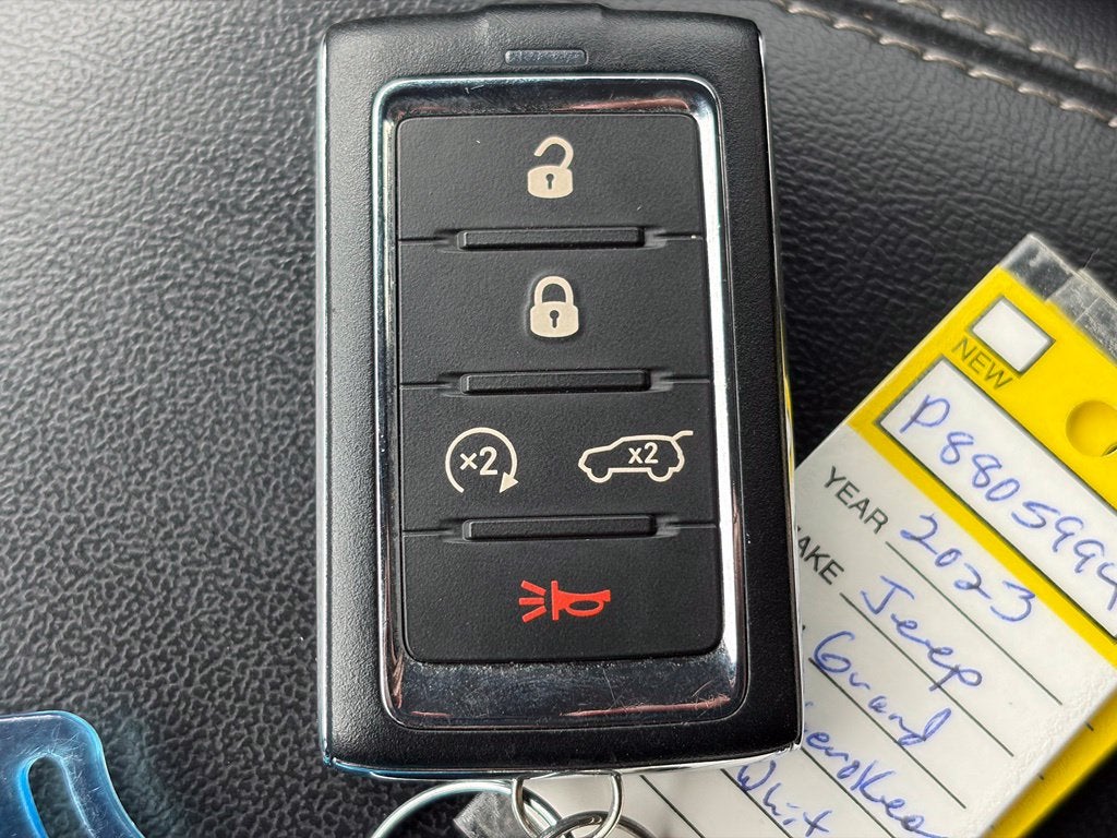 2023 Jeep Grand Cherokee L Laredo