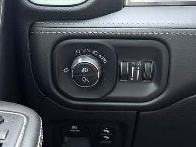 2020 RAM 1500 Limited Crew Cab 4x4 5'7' Box