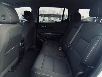 2023 GMC Acadia AWD SLE
