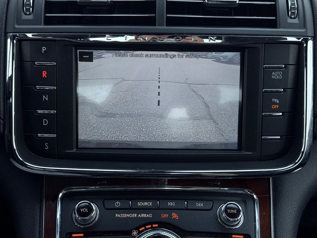 2017 Lincoln Continental Select