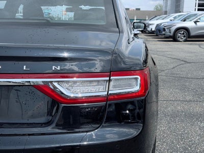 2017 Lincoln Continental Select