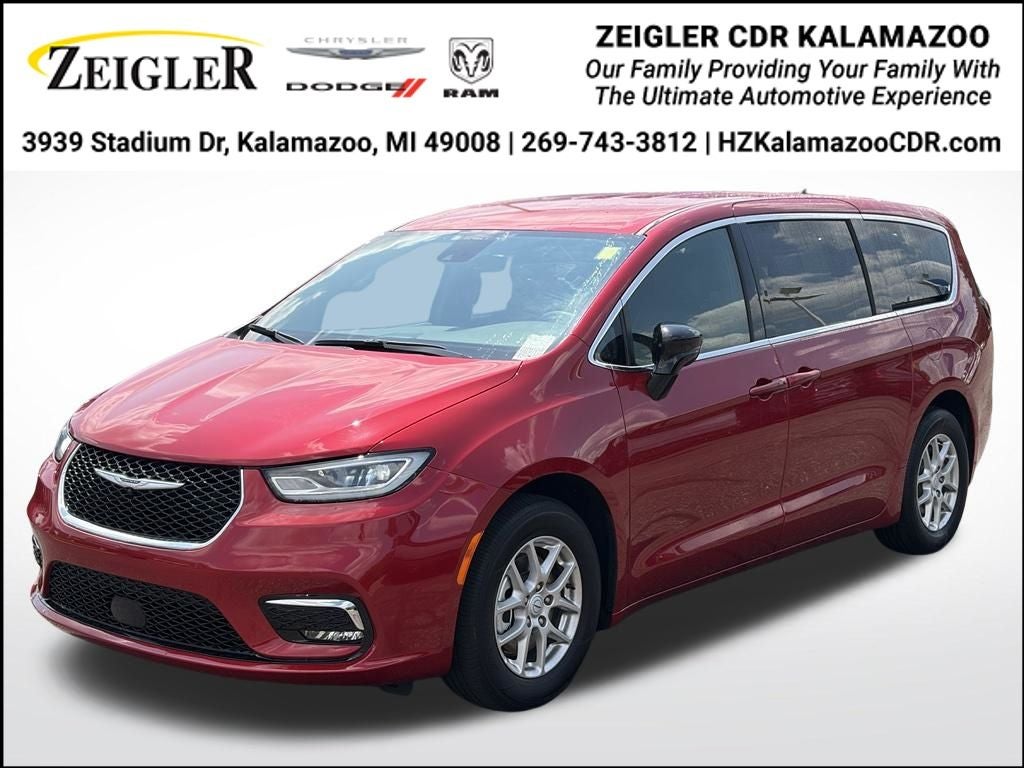 2025 Chrysler Pacifica Select * Certified Pre-Owned *