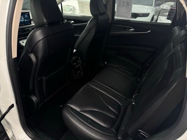 2022 Lincoln Nautilus Standard