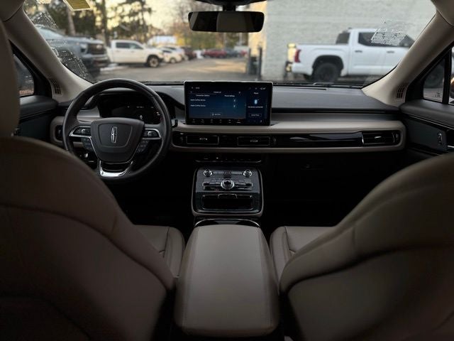 2023 Lincoln Nautilus Standard