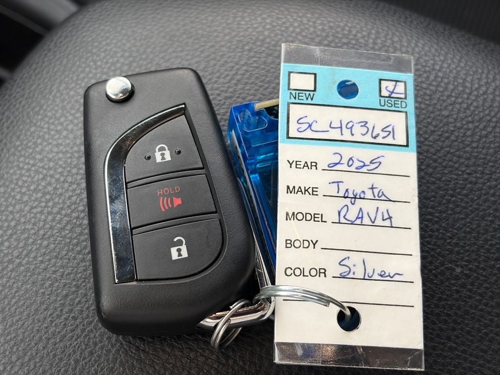 2025 Toyota RAV4 LE