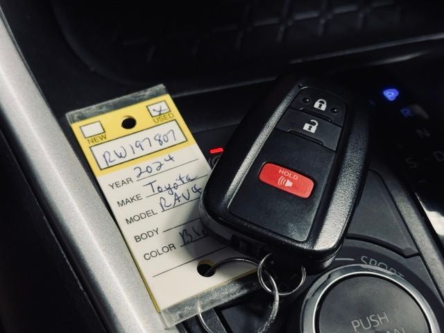 2024 Toyota RAV4 Hybrid XLE