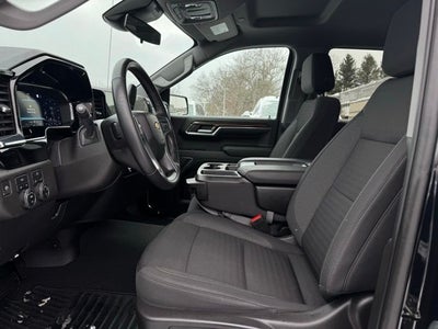 2023 Chevrolet Silverado 1500 4WD Crew Cab Short Bed LT with 2FL