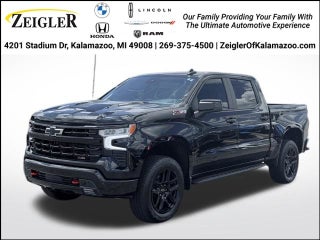 2025 Chevrolet Silverado 1500 4WD Crew Cab Short Bed LT Trail Boss
