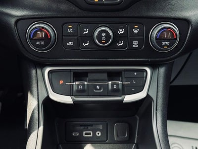 2023 GMC Terrain AWD SLT