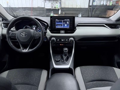 2022 Toyota RAV4 Hybrid XLE