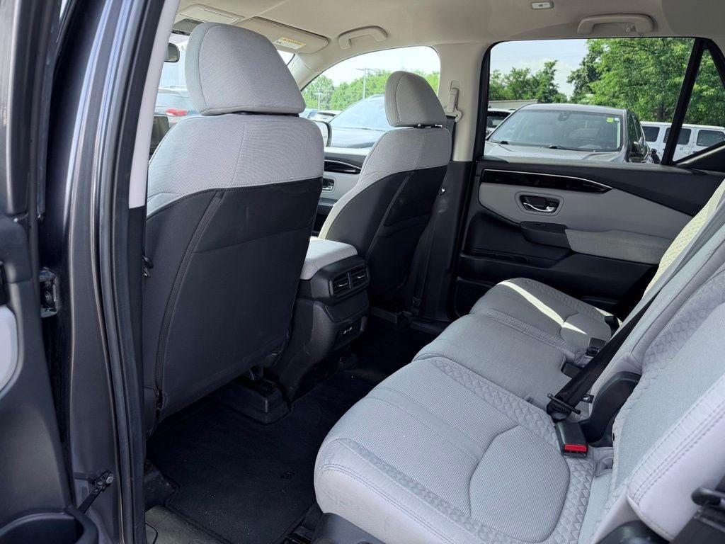2023 Honda Pilot LX