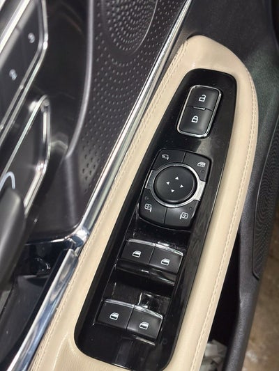 2025 Lincoln Corsair Premiere