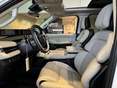 2025 Lincoln Navigator L Reserve