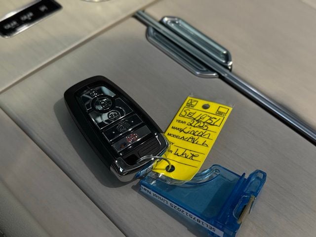 2025 Lincoln Navigator L Reserve