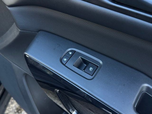 2024 Nissan Pathfinder SV 4WD