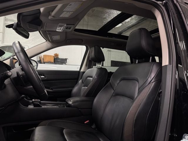 2023 Nissan Pathfinder SL 4WD