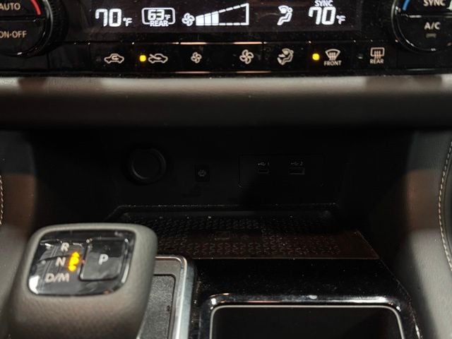 2023 Nissan Pathfinder SL 4WD